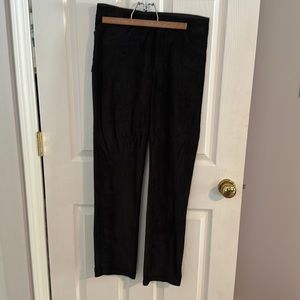 HUE size M black pants.